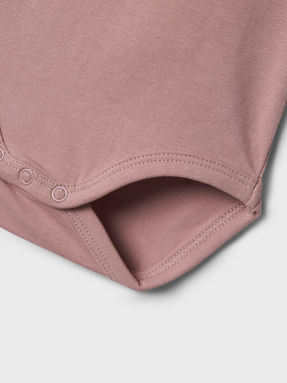 model_shot-front_full